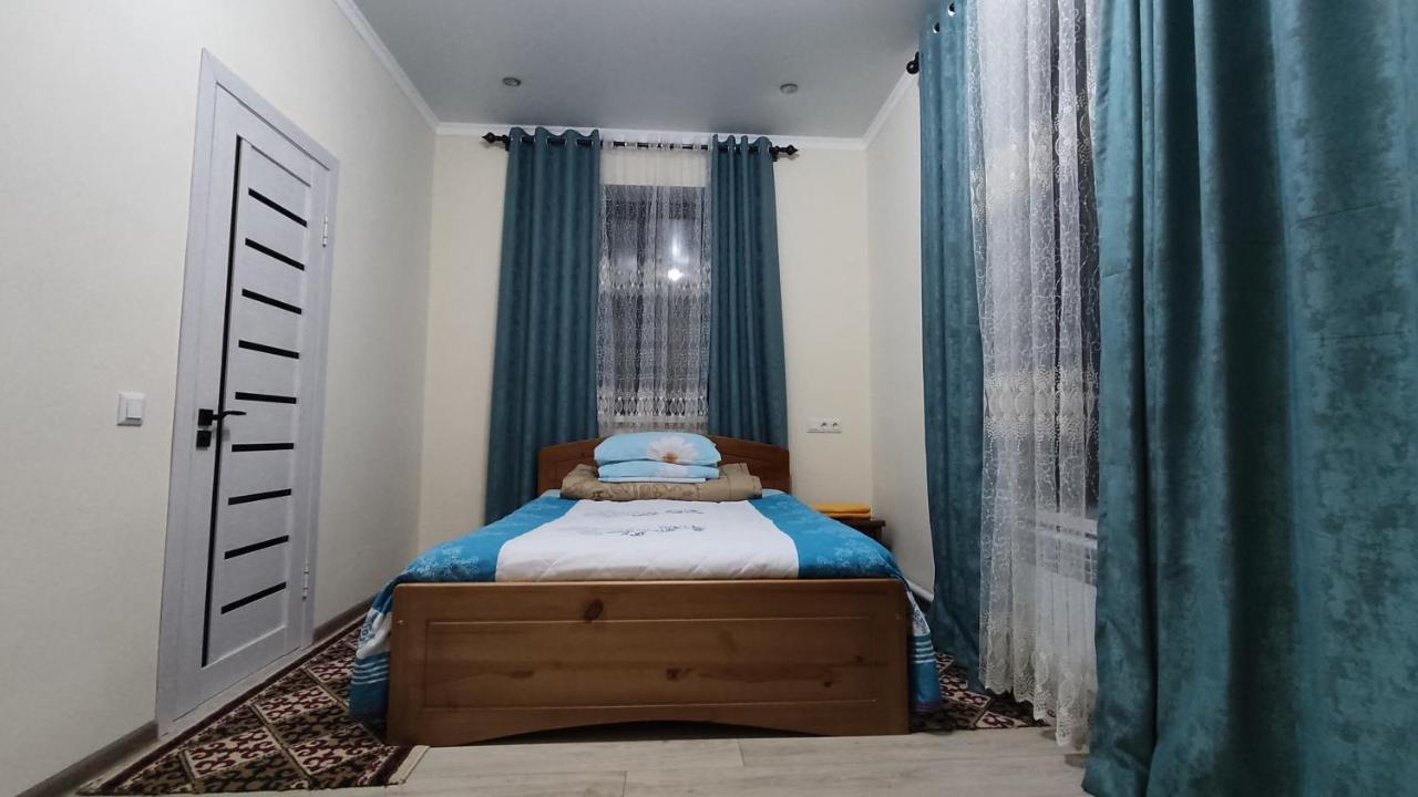 Tuenduek Guest House, Karakol Kültér fotó